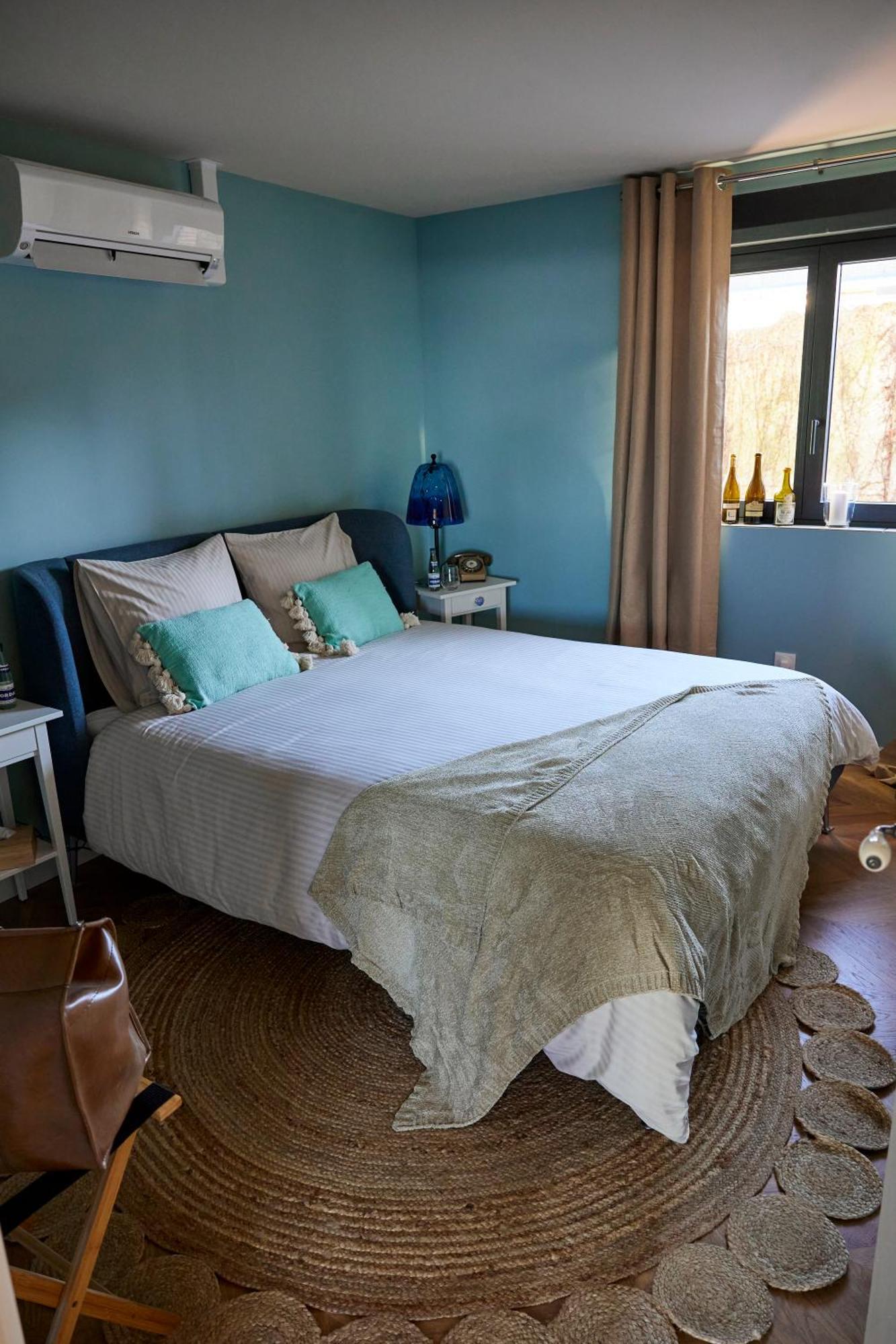 Le Sommelier Bed & Breakfast ไบโยล ภายนอก รูปภาพ