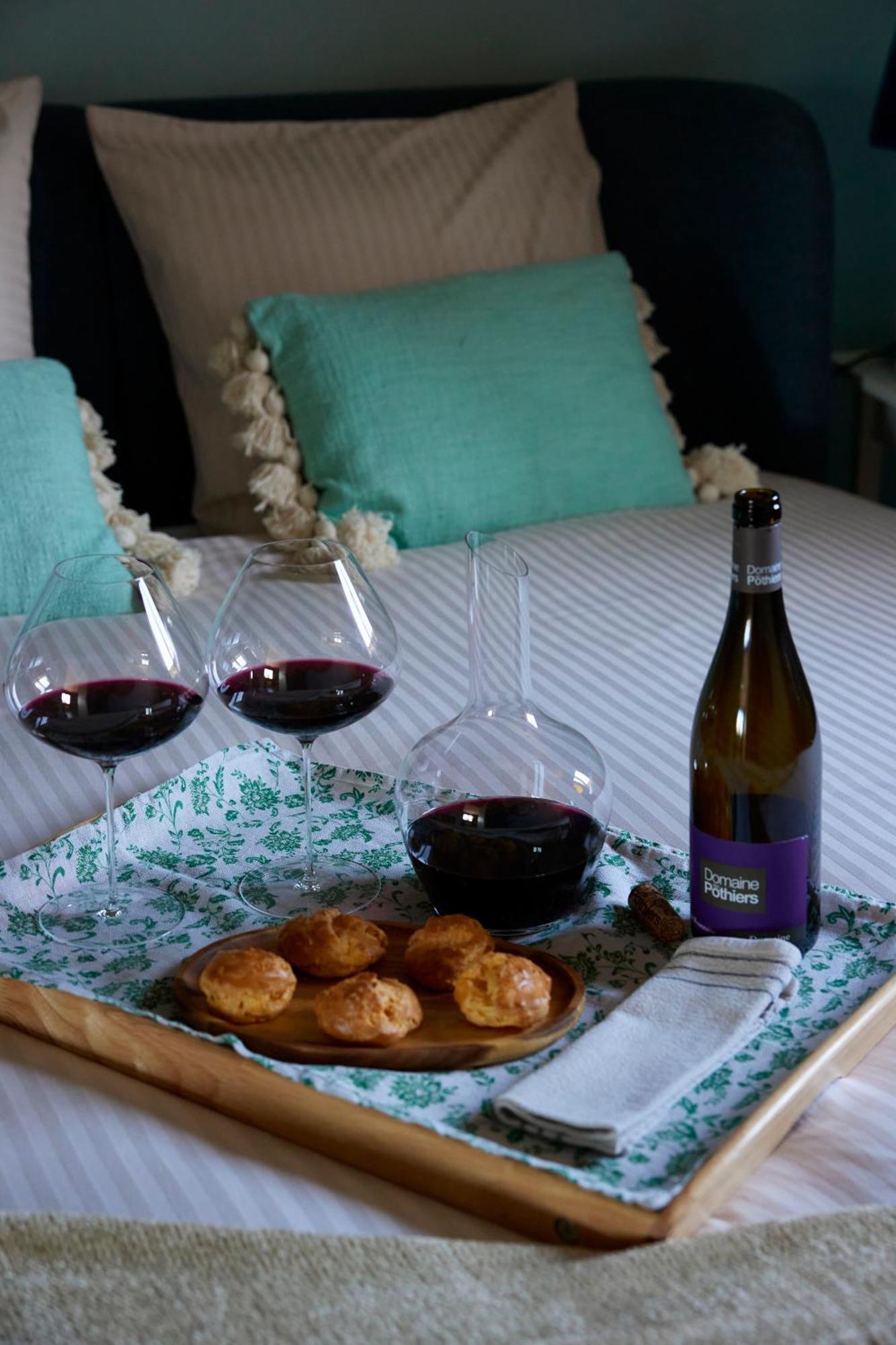 Le Sommelier Bed & Breakfast ไบโยล ภายนอก รูปภาพ